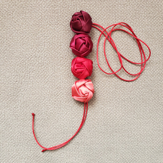 COLLAR ESCALA 4 ROSAS